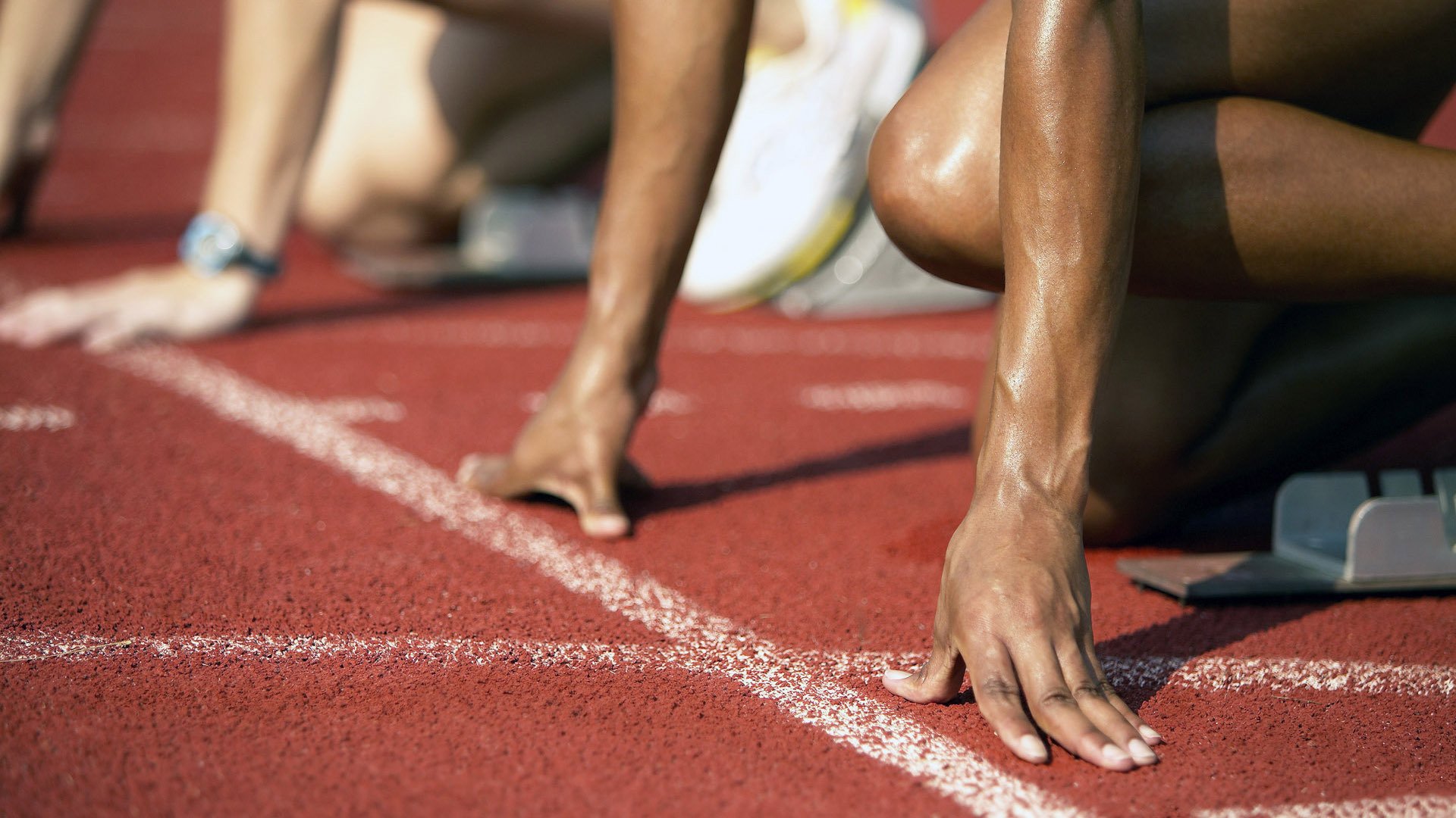 快船推广“战术连连看”互动屏幕，比赛间歇也精彩，快船战术手册