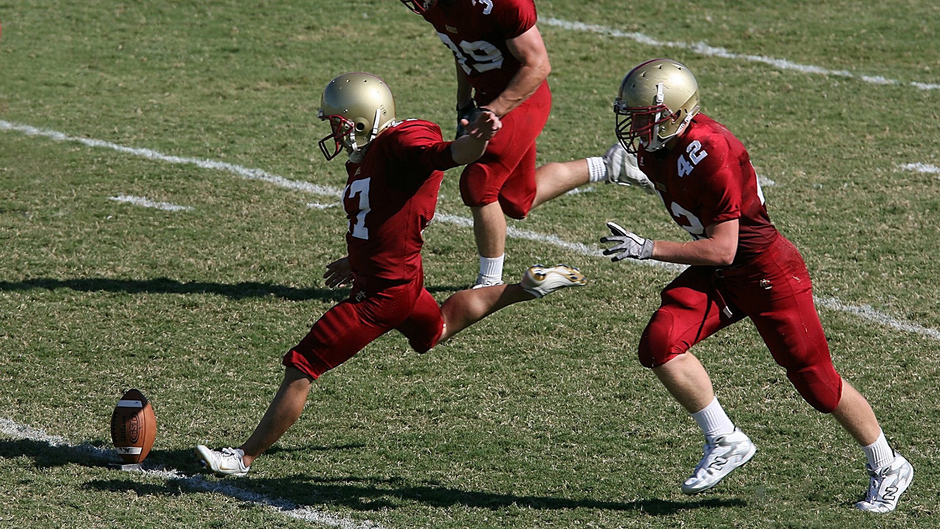 美国马术协会与国际马术联合会合作，举办国际马术交流活动，促进技术交流。